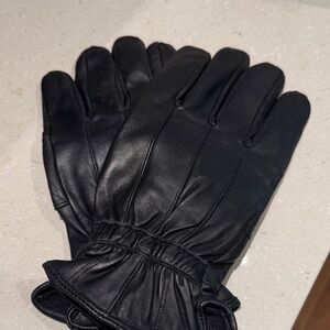 NWT Men's Black Leather Gloves